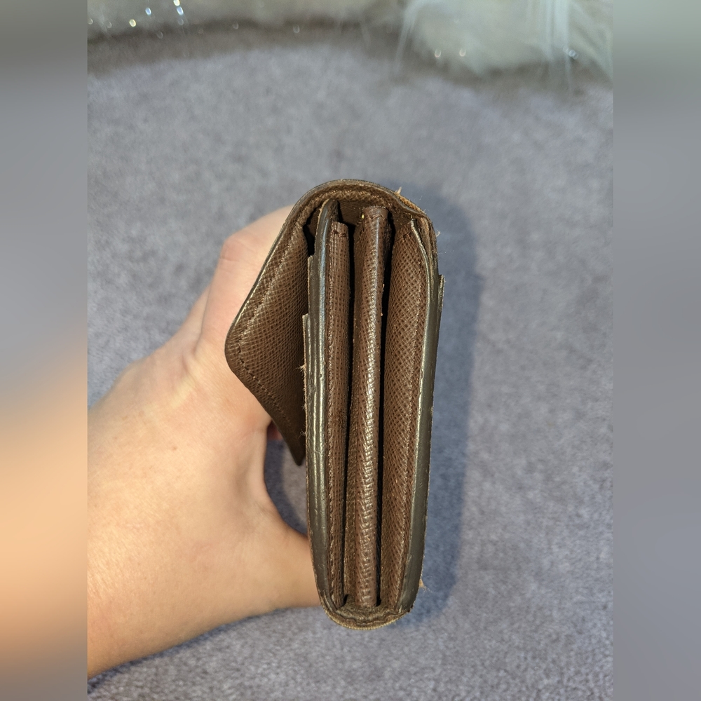 Louis Vuitton Damir Ebene Sarah Wallet - Picture 5 of 8